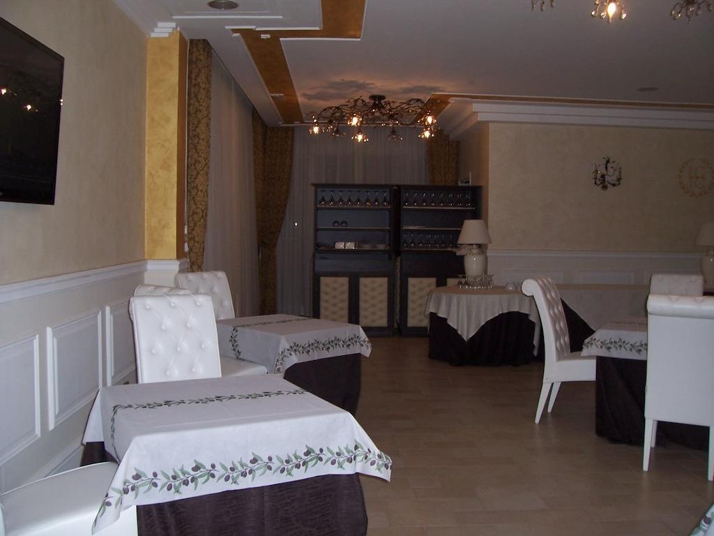 Hotel Madonna Delle Grazie Ceglie Messapica Eksteriør bilde