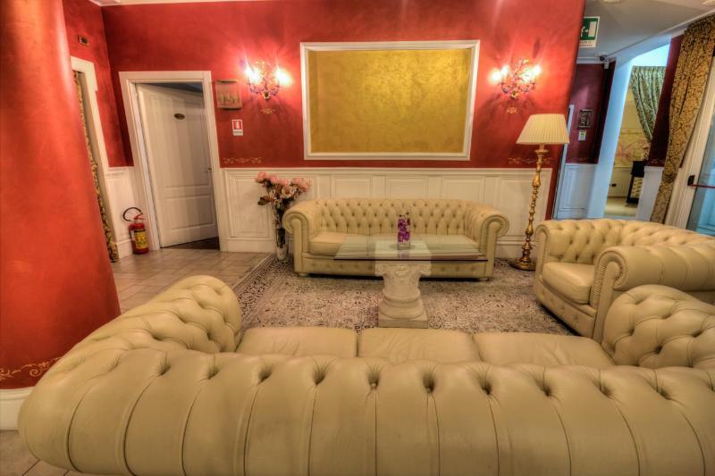 Hotel Madonna Delle Grazie Ceglie Messapica Eksteriør bilde